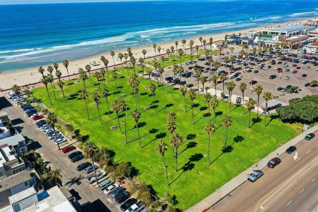 Pineapple Paradise -in The Heart Of Mission Beach- Just Steps To And Belmont Park